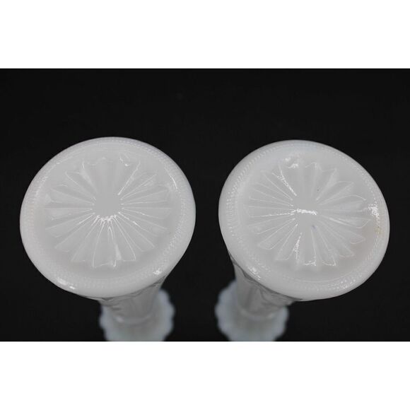 Vintage Anchor Hocking White Milk Glass Bud Vase Stars & Bars 5-7/8" Set Of Two - Picture 4 of 4